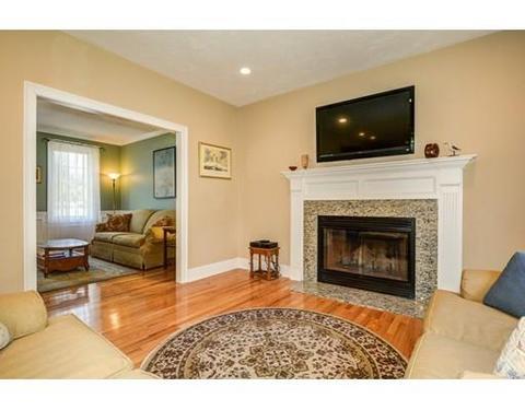 516 Roosevelt Dr, Northbridge, MA 01534 photo 10