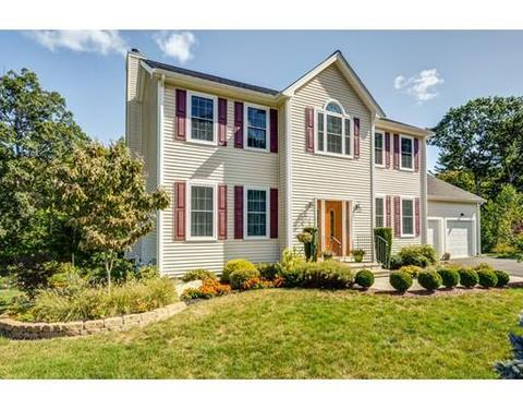 516 Roosevelt Dr, Northbridge, MA 01534 photo 2