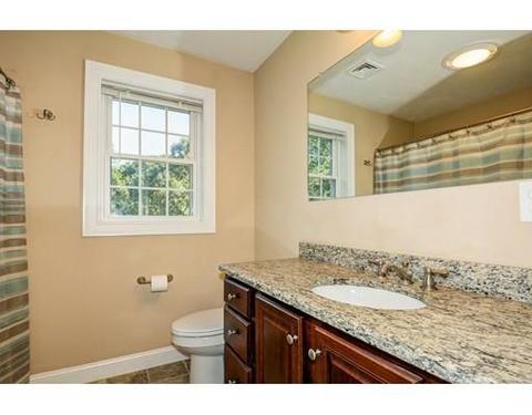 516 Roosevelt Dr, Northbridge, MA 01534 photo 20