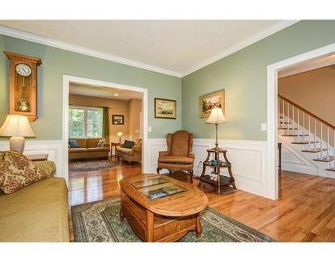 516 Roosevelt Dr, Northbridge, MA 01534 photo 11