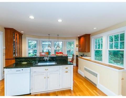 36 Pine Crest Rd, Newton, MA 02459 photo 8