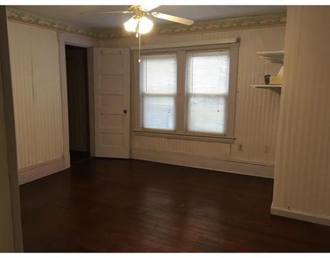 128 Phoenix Ter, Springfield, MA 01104 photo 9