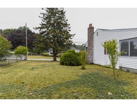 33 Stivaletta Dr, Dedham, MA 02026 photo 4