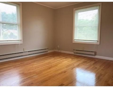 5 Pine St, Peabody, MA 01960 photo 9