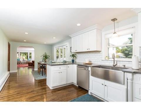 39 Great Rd, Maynard, MA 01754 photo 6