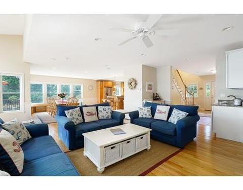 29 Frog Pond Close, Mashpee, MA 02649 photo 14
