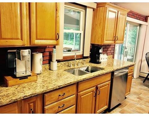 55 Crestview Dr, Florence, MA 01062 photo 7