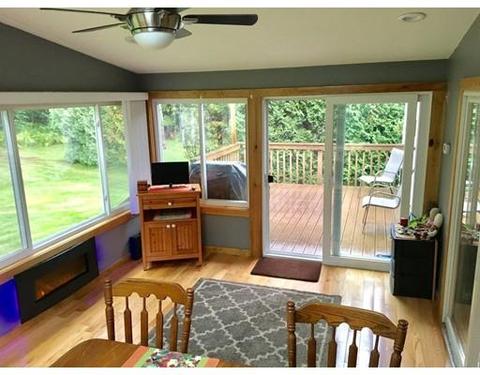55 Crestview Dr, Florence, MA 01062 photo 9