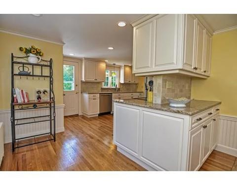 44 High Plain St, Walpole, MA 02081 photo 4