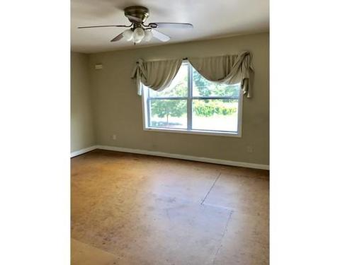 10 West Ave #B, Webster, MA 01570 photo 3