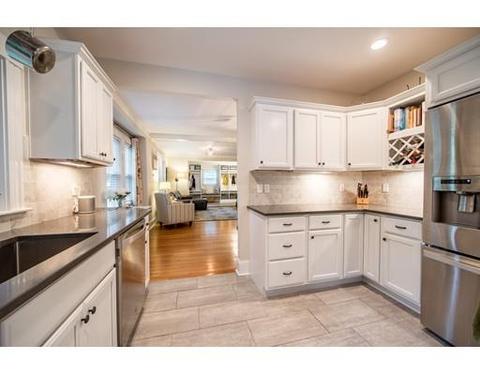 16 Lafayette Rd, Reading, MA 01867 photo 2