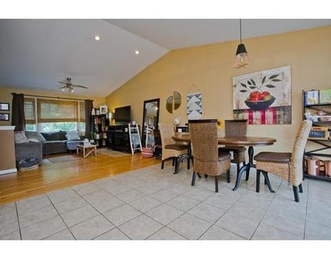 143 Barre St, Springfield, MA 01119 photo 5