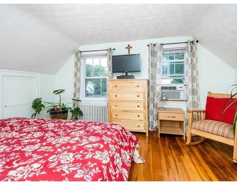 36 Forest St, Wakefield, MA 01880 photo 9