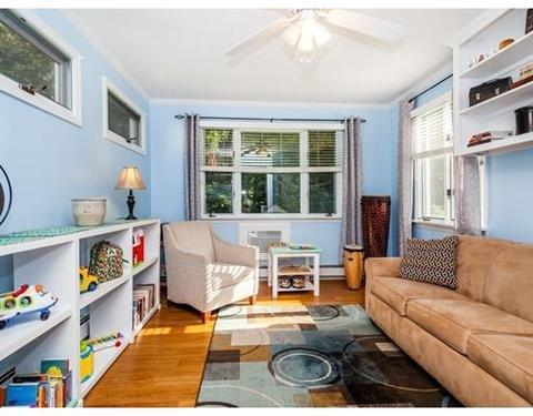 36 Forest St, Wakefield, MA 01880 photo 8