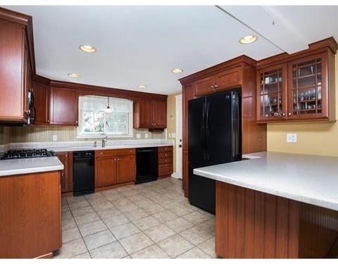 82 Coronation Dr, Dedham, MA 02026 photo 10
