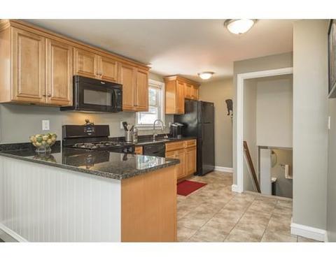 38 S Gate St, Dedham, MA 02026 photo 4
