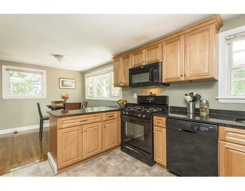 38 S Gate St, Dedham, MA 02026 photo 6