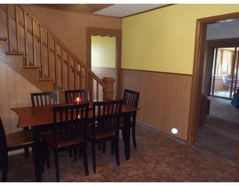 17 Ohio Ave, Chicopee, MA 01013 photo 3
