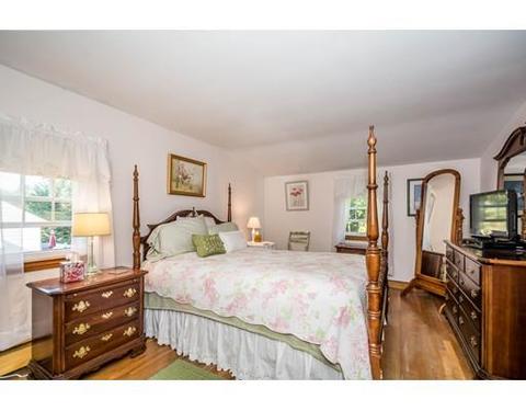 140 Willow St, Reading, MA 01867 photo 17