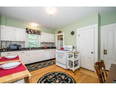 29 Bancroft Ave, Reading, MA 01867 photo 4