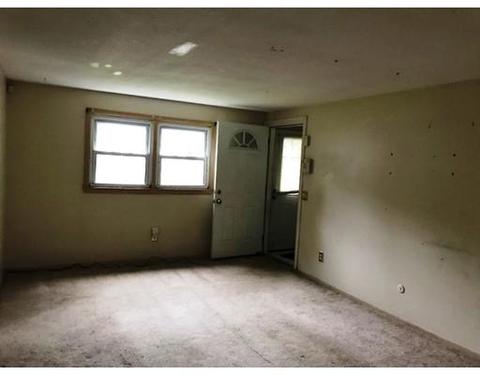 50 E Bay Path Ter, Springfield, MA 01109 photo 5