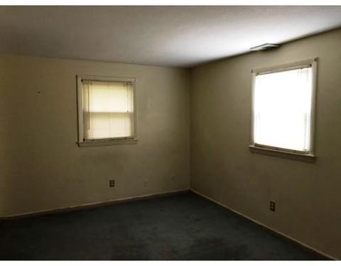 50 E Bay Path Ter, Springfield, MA 01109 photo 7