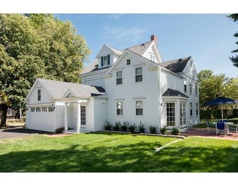 22 Lincoln St, Hingham, MA 02043 photo 2