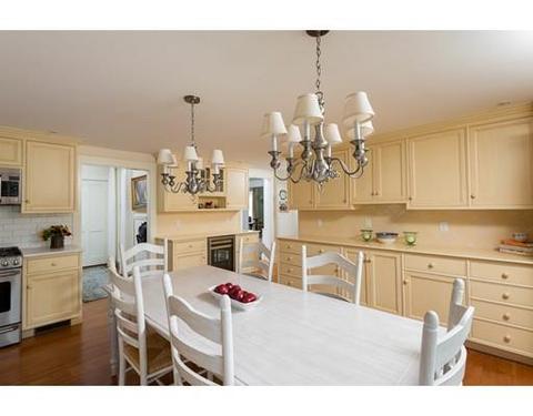 22 Lincoln St, Hingham, MA 02043 photo 6