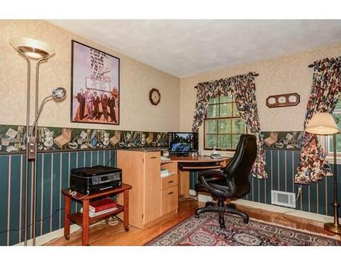 61 Walnut St, Upton, MA 01568 photo 17
