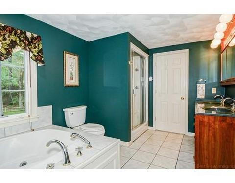 61 Walnut St, Upton, MA 01568 photo 15