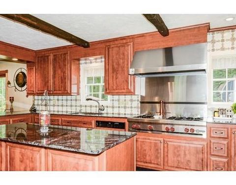 61 Walnut St, Upton, MA 01568 photo 7