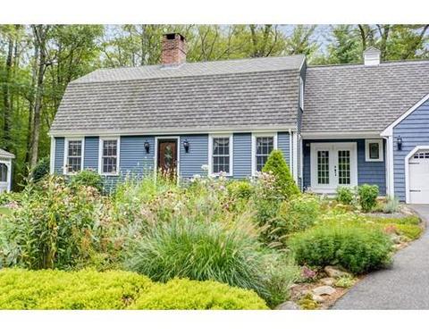 61 Walnut St, Upton, MA 01568 photo 2