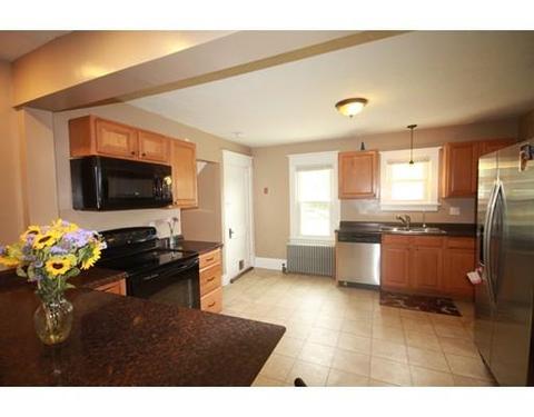 25 Bernard St, Chicopee, MA 01013 photo 5