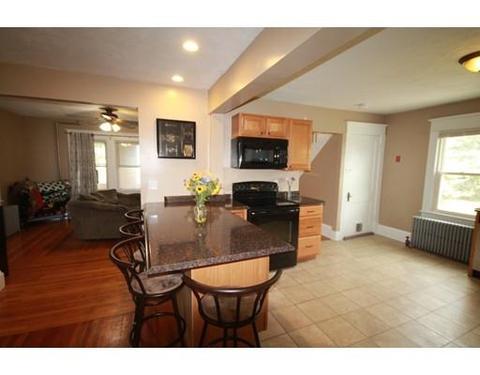 25 Bernard St, Chicopee, MA 01013 photo 7