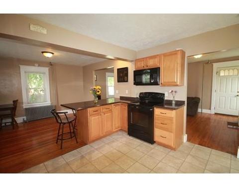 25 Bernard St, Chicopee, MA 01013 photo 1
