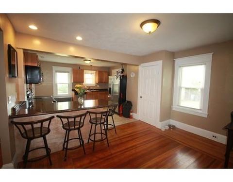 25 Bernard St, Chicopee, MA 01013 photo 8