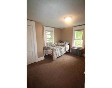 25 Bernard St, Chicopee, MA 01013 photo 18