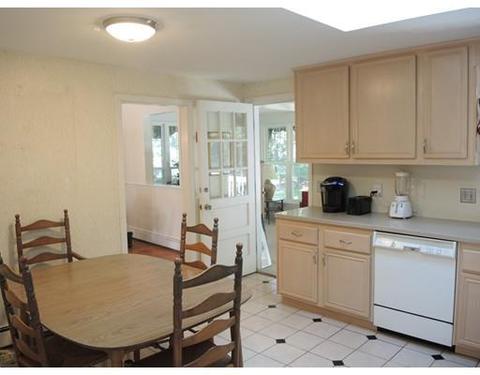 99 Border Rd, Needham, MA 02492 photo 4