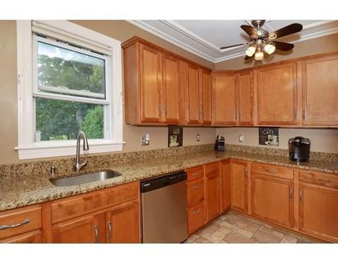 10 Putnam St, Danvers, MA 01923 photo 5