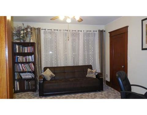 75 Charles St, Chicopee, MA 01020 photo 9