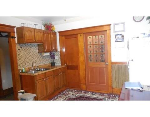 75 Charles St, Chicopee, MA 01020 photo 3