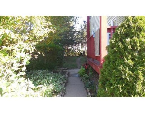 75 Charles St, Chicopee, MA 01020 photo 14