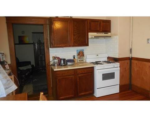 75 Charles St, Chicopee, MA 01020 photo 10