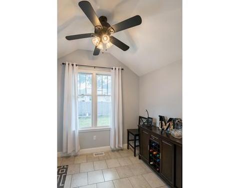 13 Hillside Ave, Beverly, MA 01915 photo 11