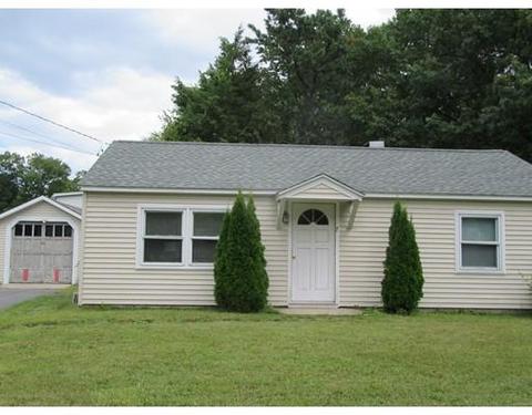 7 Bruce St, Springfield, MA 01119 photo 2