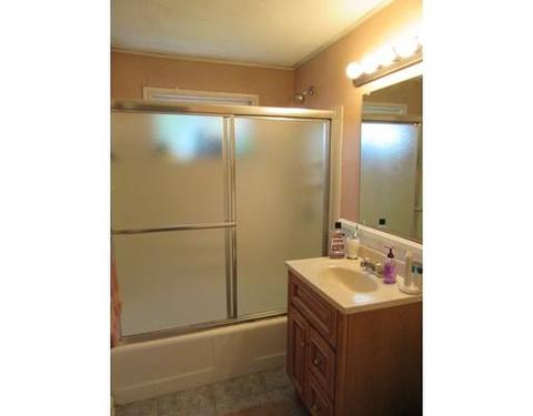 7 Bruce St, Springfield, MA 01119 photo 13