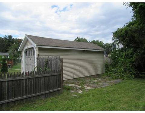 7 Bruce St, Springfield, MA 01119 photo 17