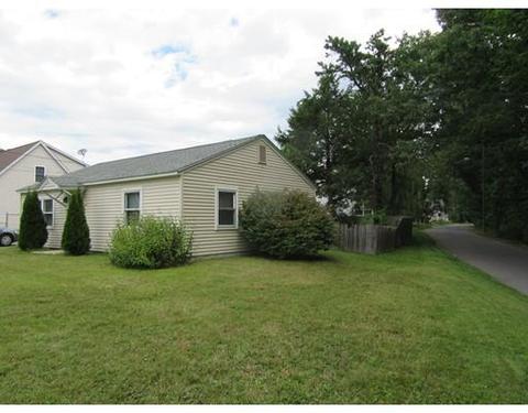 7 Bruce St, Springfield, MA 01119 photo 16