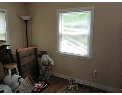 7 Bruce St, Springfield, MA 01119 photo 12