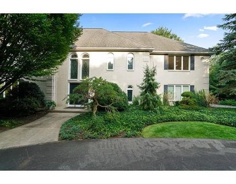 3 Hoosic Dr, Canton, MA 02021 photo 2